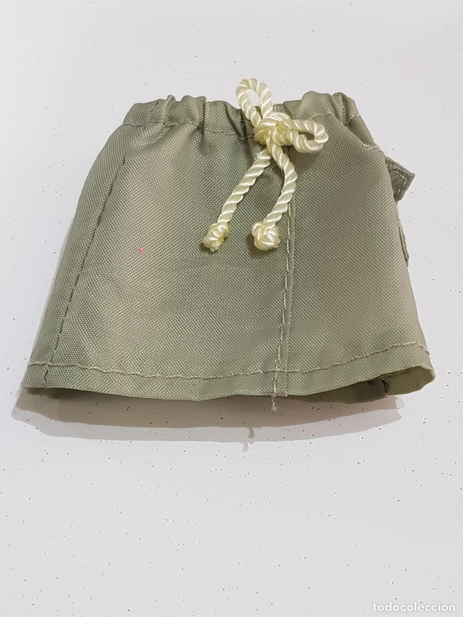 Mu&ntilde;ecas modernas: Falda mu&ntilde;eca bratz verde - Foto 1