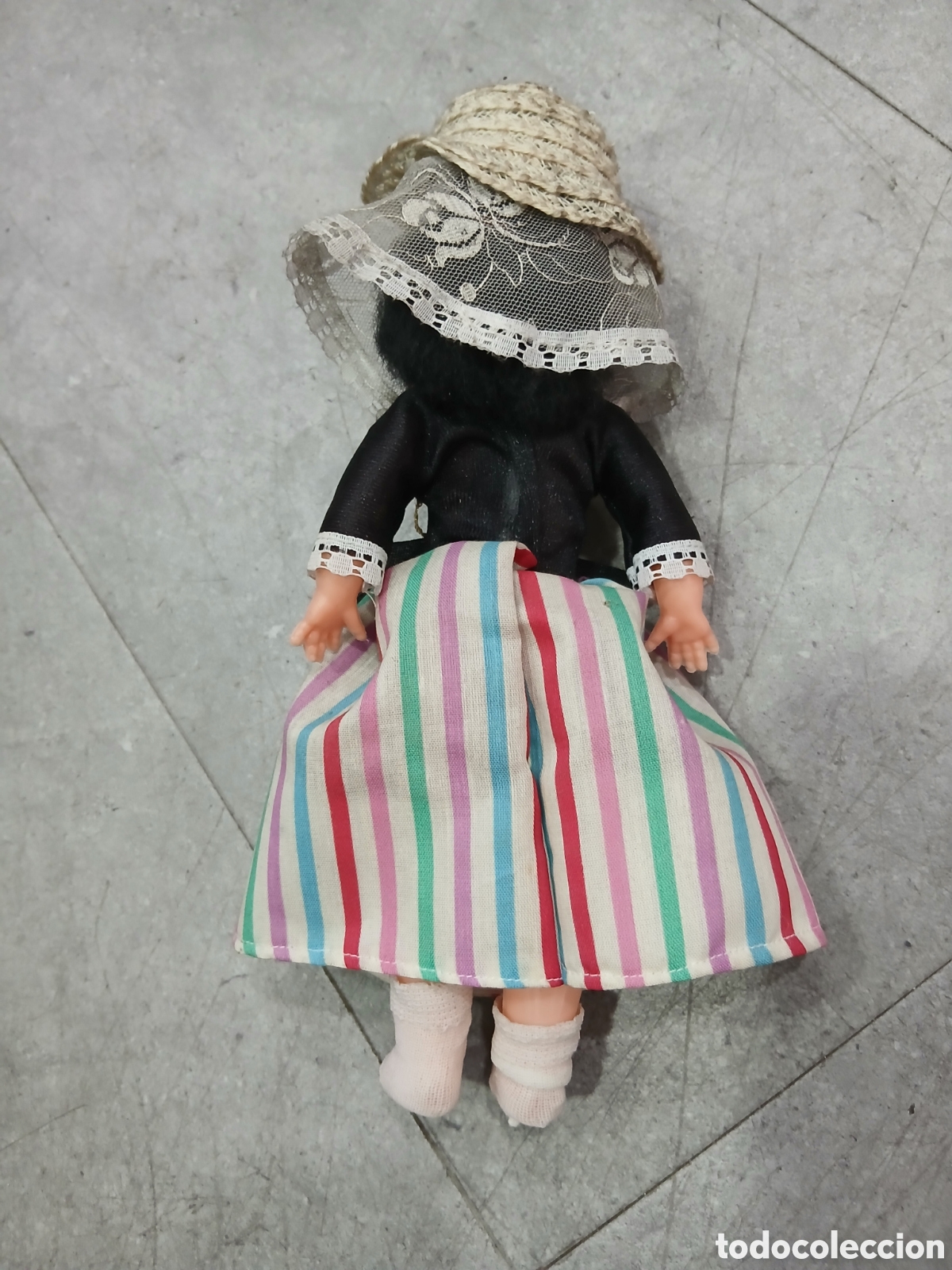 Mu&ntilde;ecas modernas: Antigua mu&ntilde;eca regional. (L3) - Foto 2