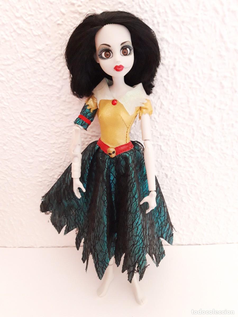 Mu&ntilde;ecas modernas: Princesa Zombie Blancanieves - Foto 2