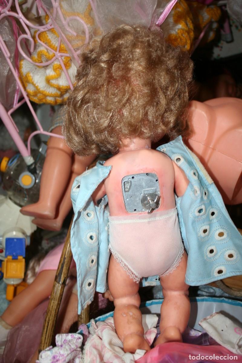 Mu&ntilde;ecas modernas: antigua mu&ntilde;eca a cuerda funciona - Foto 4