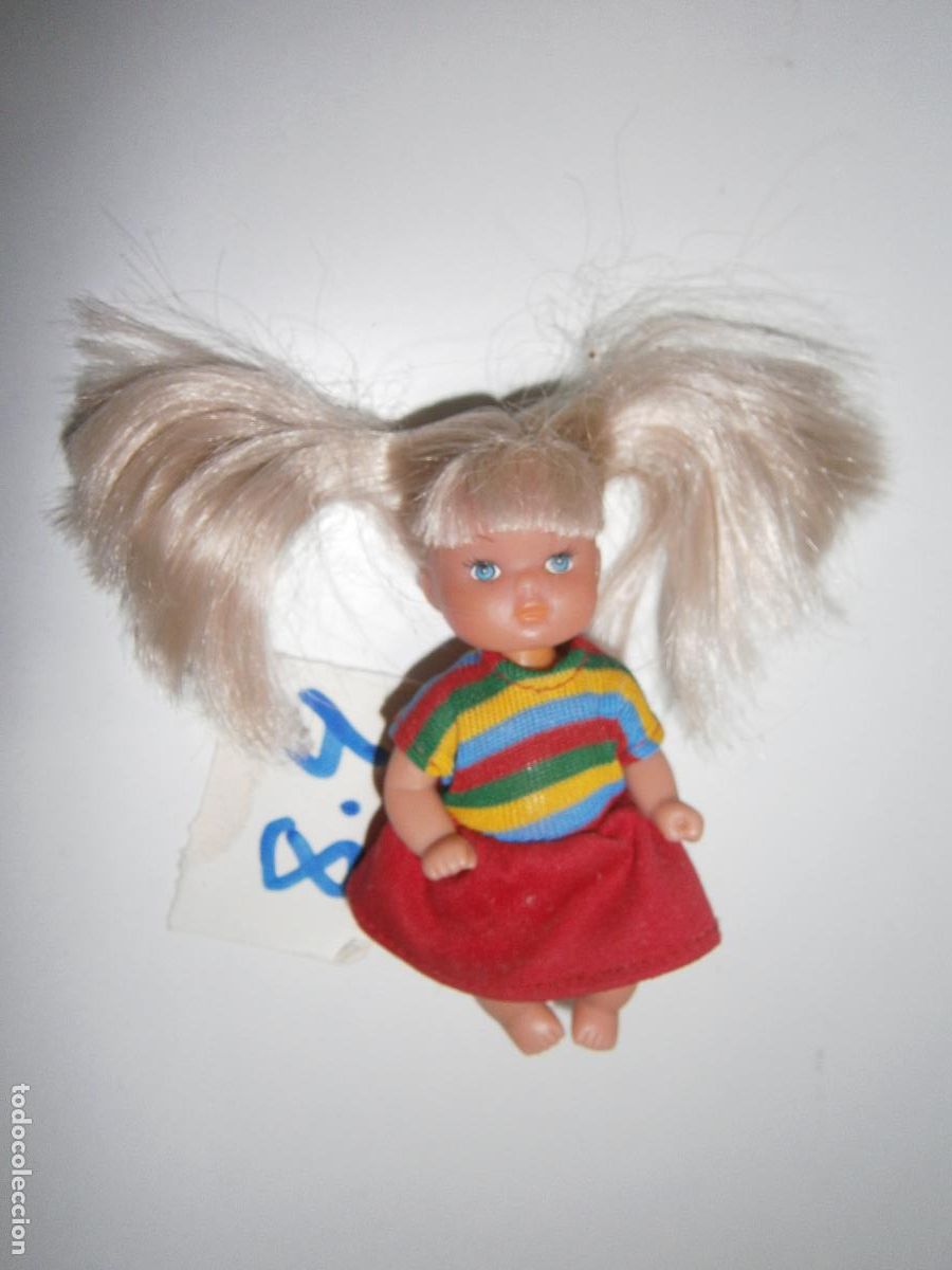 Mu&ntilde;ecas modernas: ANTIGUA MU&Ntilde;ECA CON VESTIDO - Foto 1