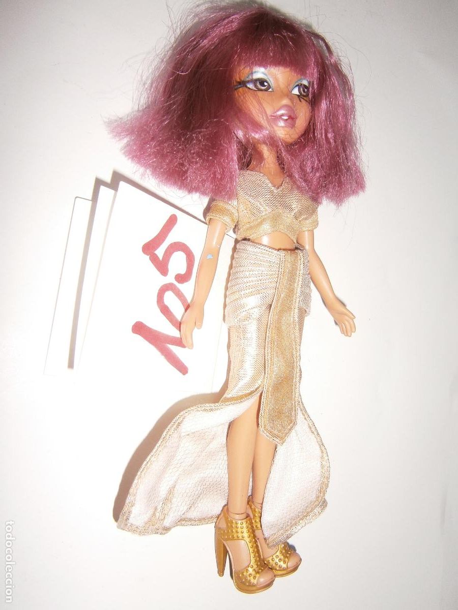 Mu&ntilde;ecas modernas: MU&Ntilde;ECA MODERNA CON ROPA - Foto 1