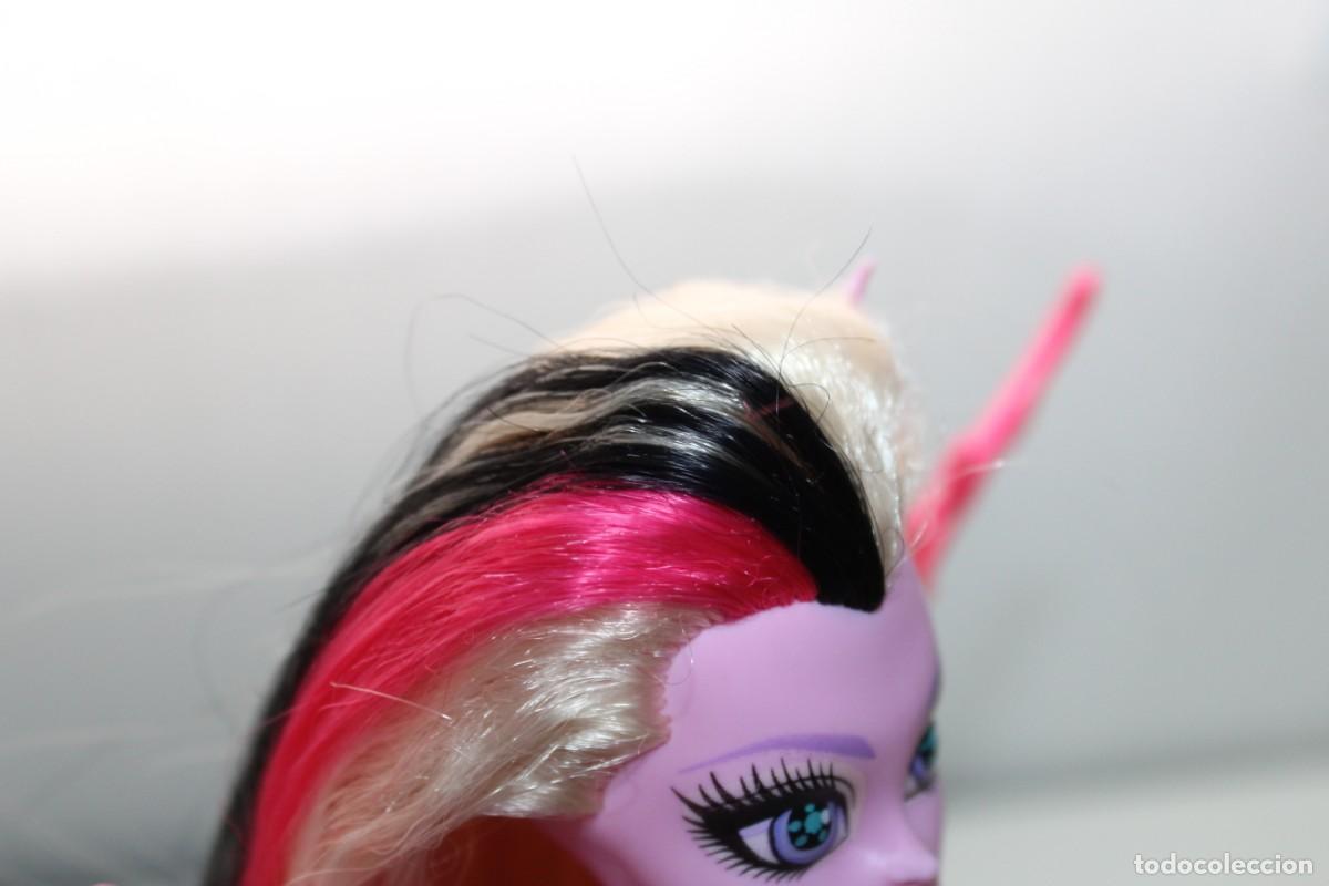 Mu&ntilde;ecas modernas: MU&Ntilde;ECA MONSTER HIGH - MATTEL 2013 - Foto 3