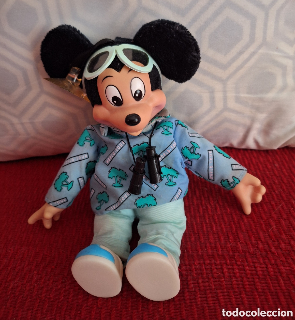 Mu&ntilde;ecas modernas: Mu&ntilde;eco peluche mickey mouse - Foto 2
