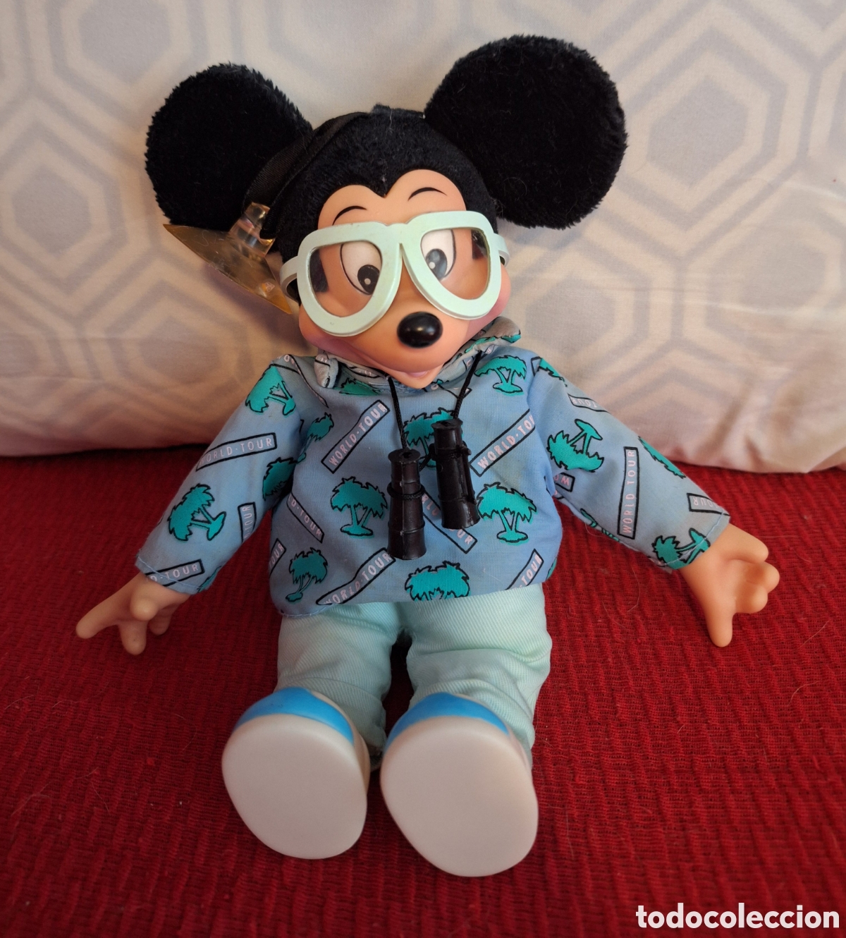 Mu&ntilde;ecas modernas: Mu&ntilde;eco peluche mickey mouse - Foto 1
