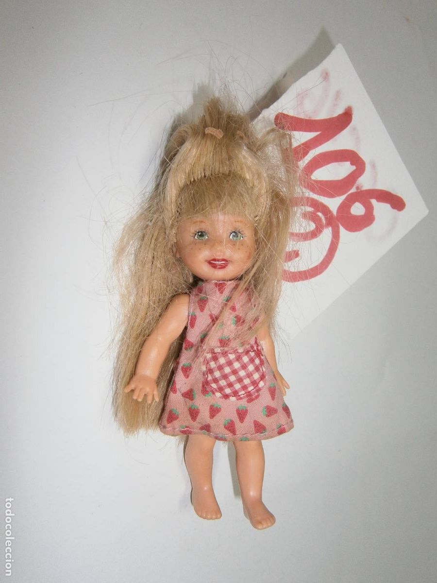 Mu&ntilde;ecas modernas: FIGURA DE GOMA O PVC - Foto 1