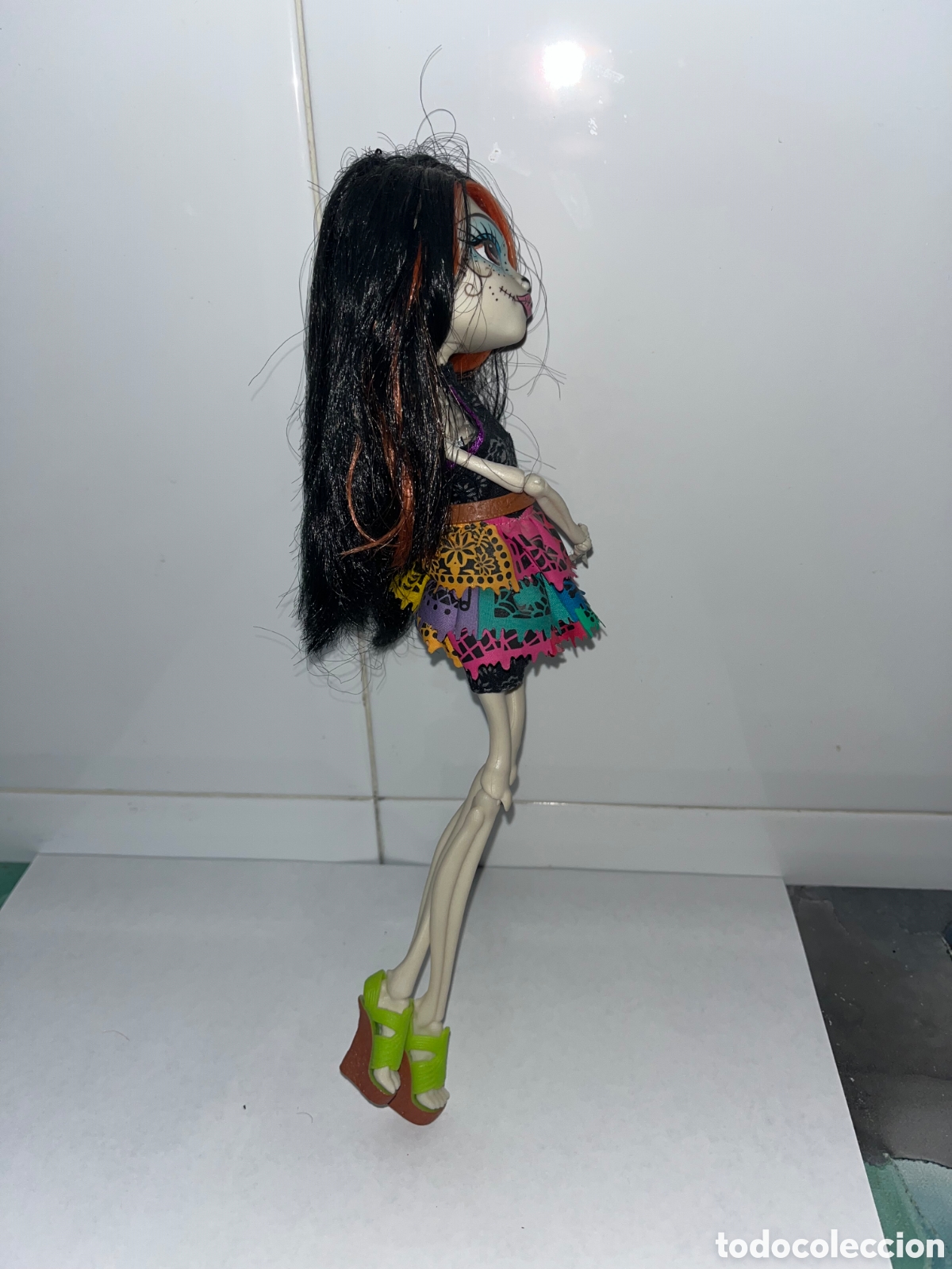Mu&ntilde;ecas modernas: Monster hight Esquel&eacute;tica calavera - Foto 2