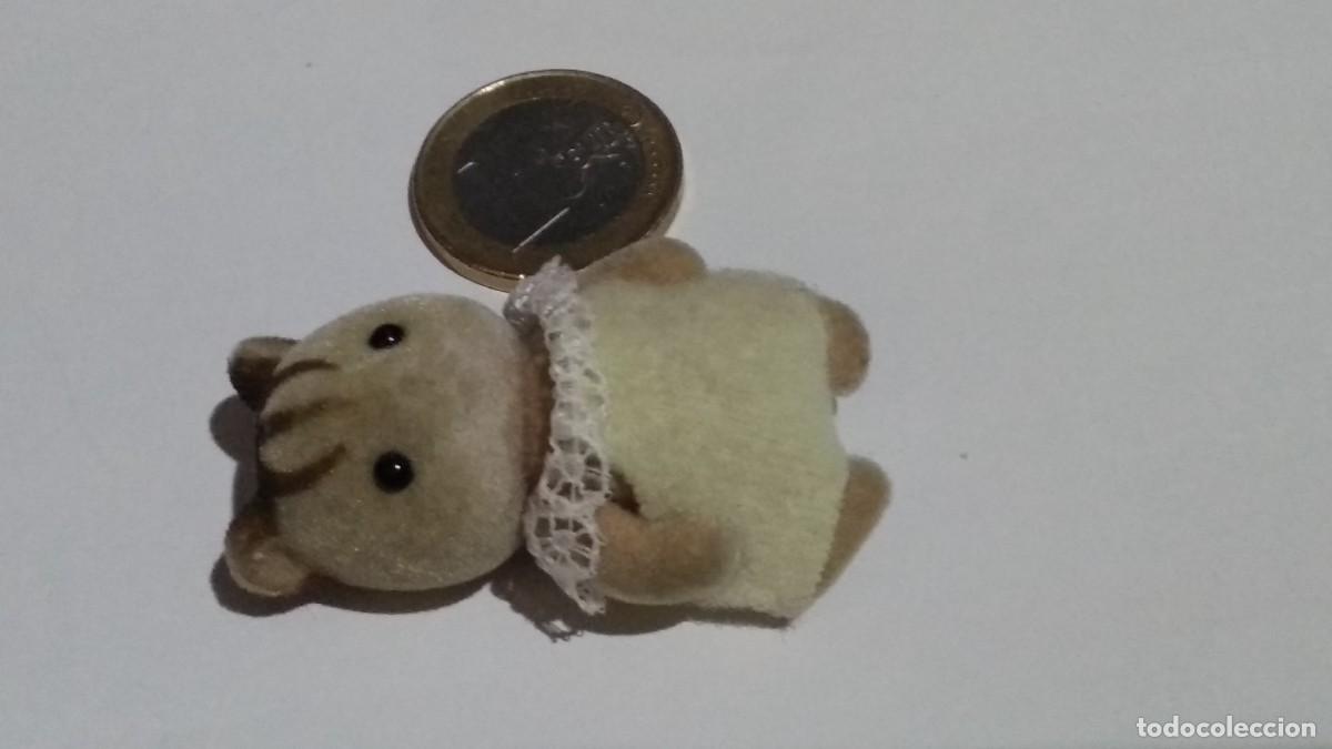 Mu&ntilde;ecas modernas: FIGURA Sylvanian Families - Foto 1
