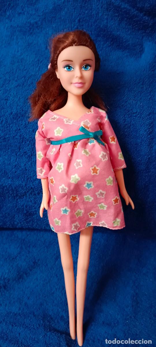 Mu&ntilde;ecas modernas: Mu&ntilde;eca embarazada con bebe extraible - Foto 1