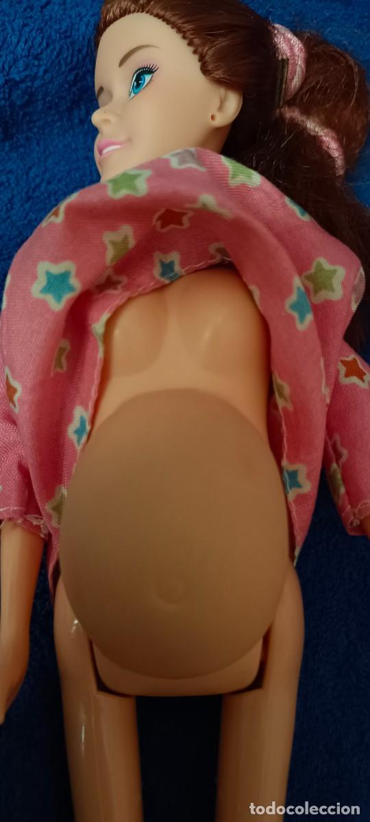 Mu&ntilde;ecas modernas: Mu&ntilde;eca embarazada con bebe extraible - Foto 2