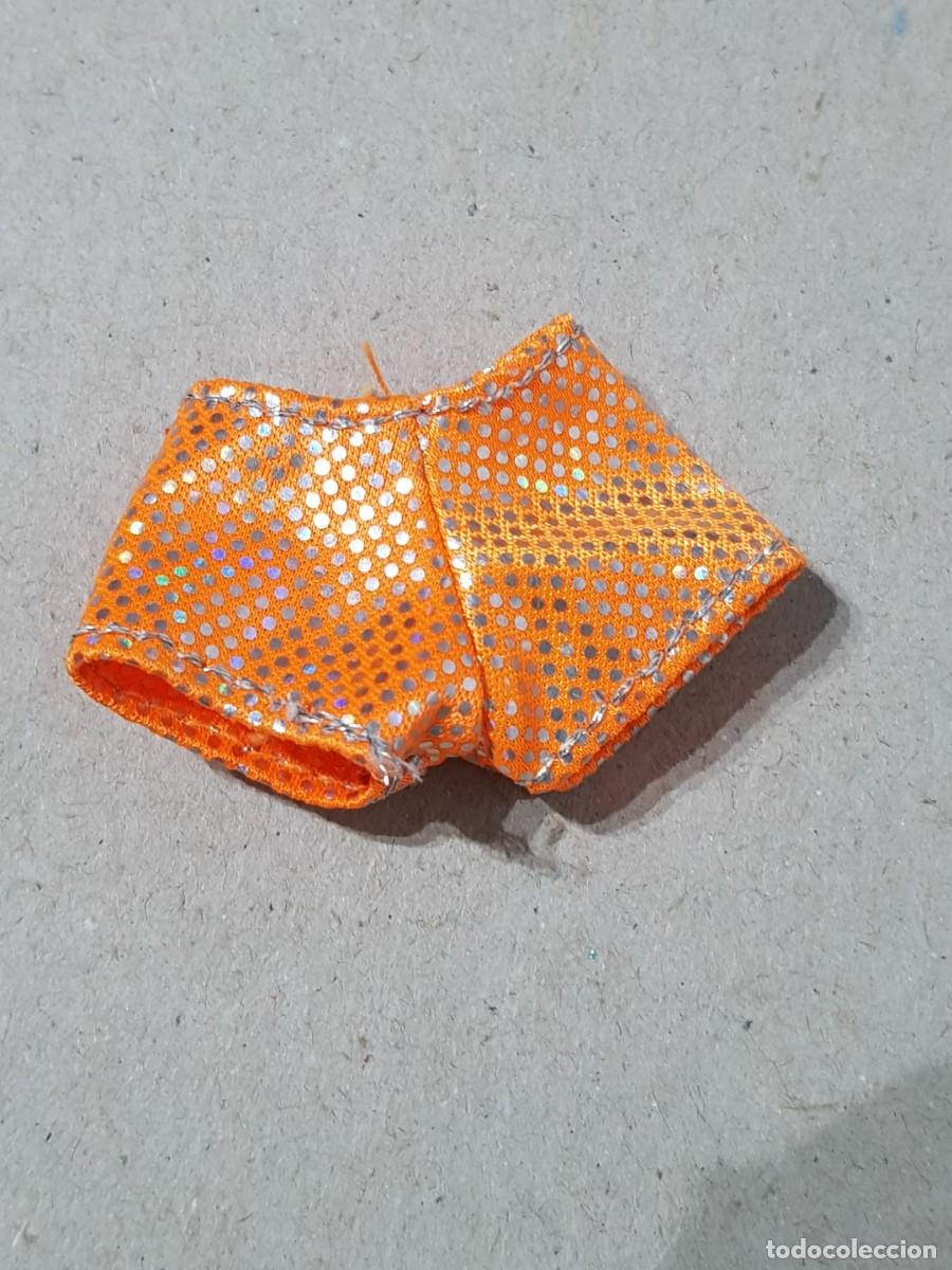 Mu&ntilde;ecas modernas: Pantalones cortos mu&ntilde;eca winx - Foto 1
