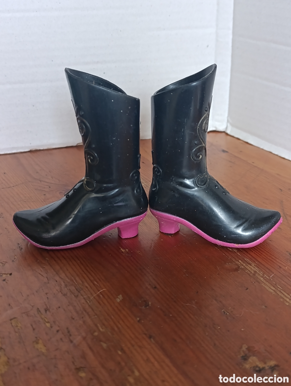 Mu&ntilde;ecas modernas: BOTAS / PARA MU&Ntilde;ECAS BRATZ - Foto 3