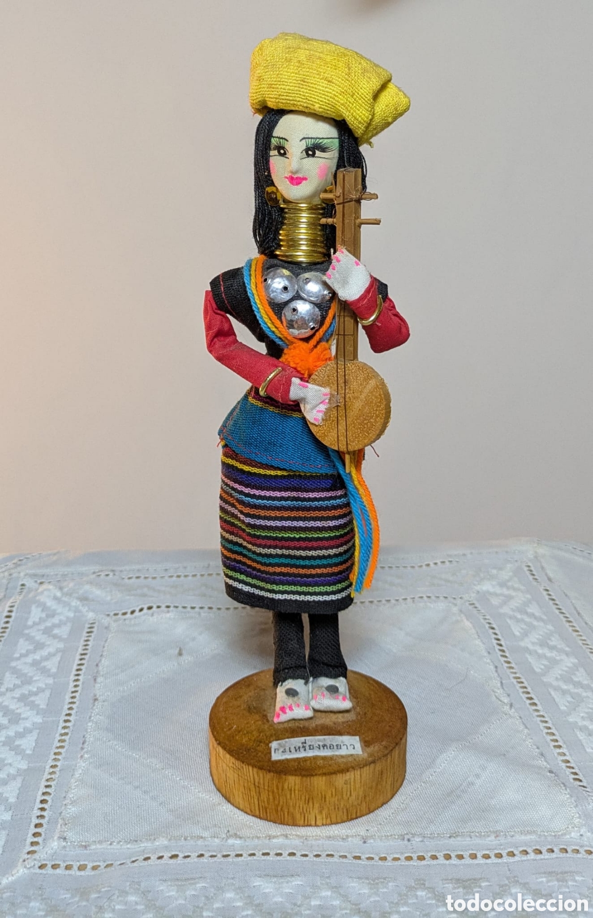 Mu&ntilde;ecas modernas: Mu&ntilde;eca &eacute;tnica de coleccionismo - Foto 1
