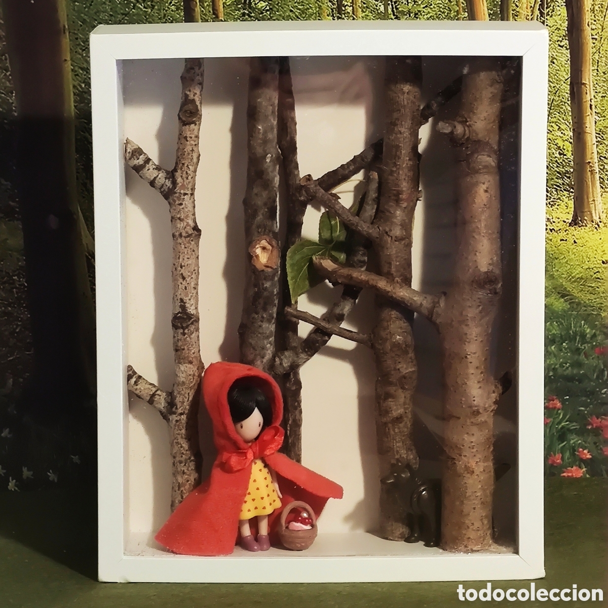 Mu&ntilde;ecas modernas: Cuadro Caperucita Gorjuss y el lobo en el bosque 3D - Foto 3