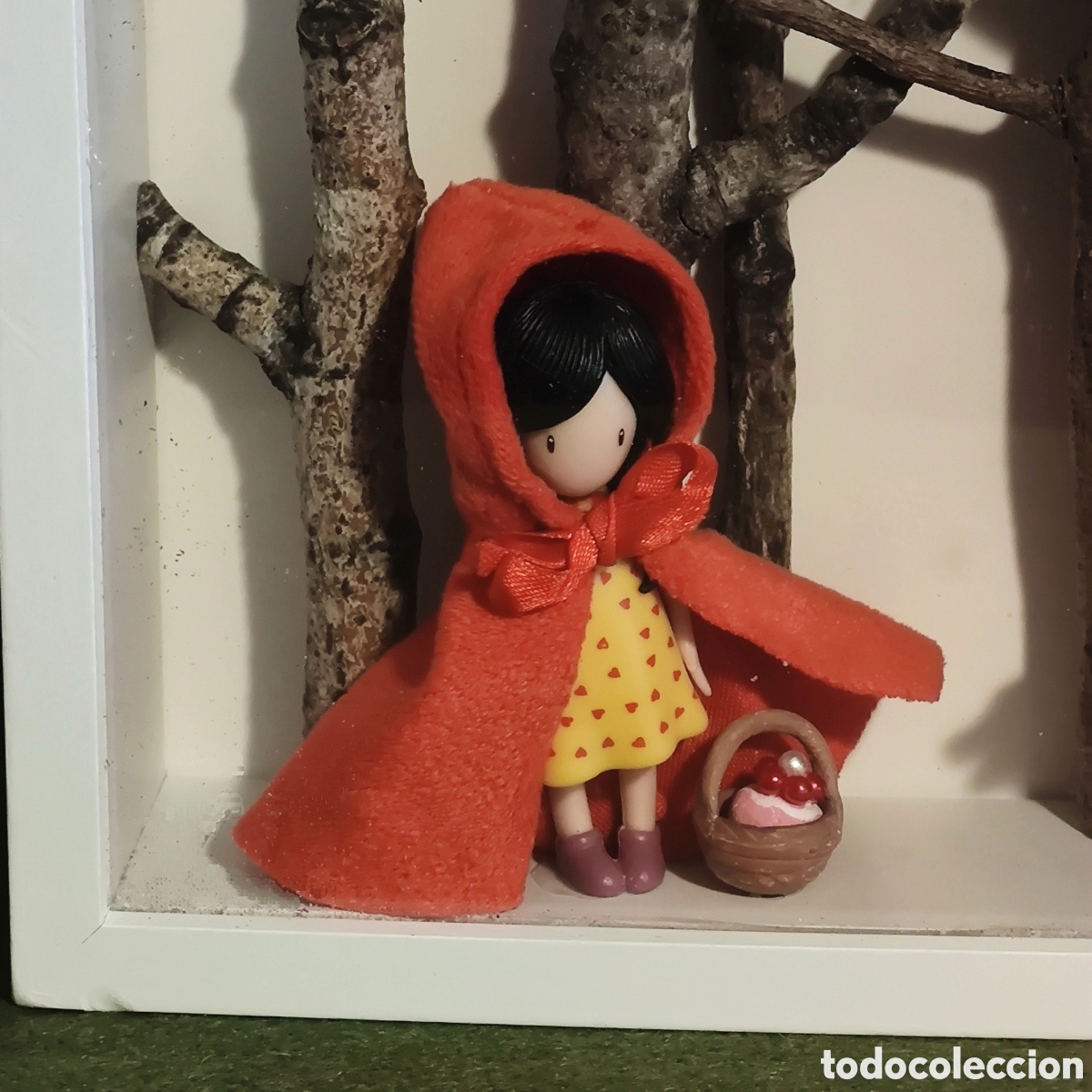 Mu&ntilde;ecas modernas: Cuadro Caperucita Gorjuss y el lobo en el bosque 3D - Foto 4