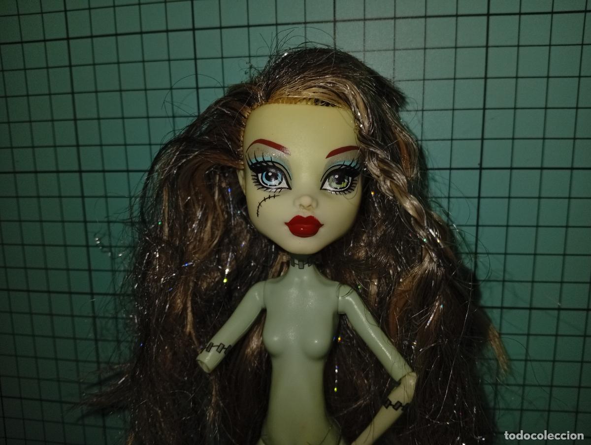Mu&ntilde;ecas modernas: Mu&ntilde;eca Monster high Franky - Foto 1