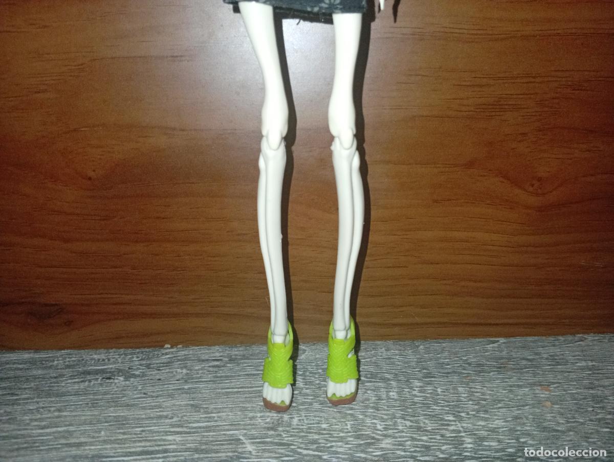 Mu&ntilde;ecas modernas: mu&ntilde;eca Monster high Skelita - Foto 5