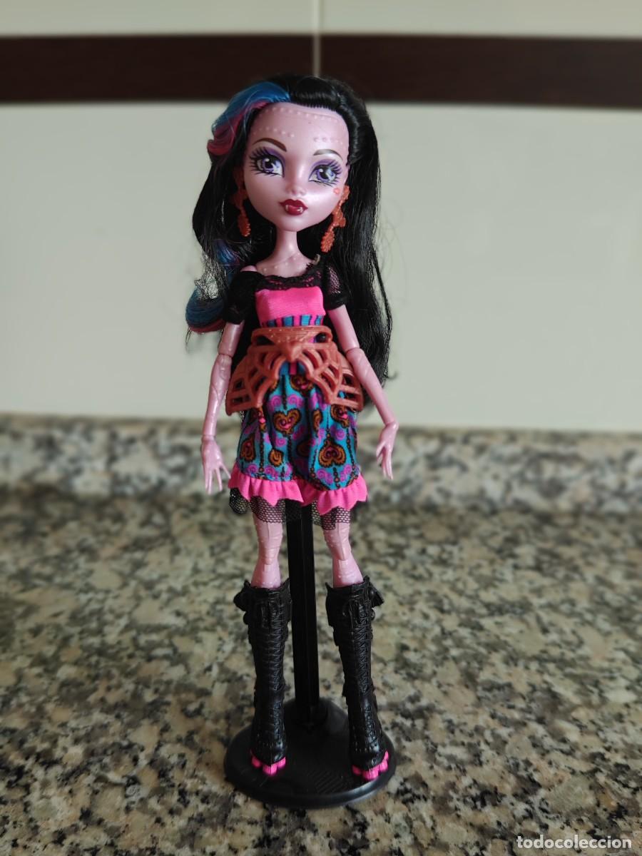 Mu&ntilde;ecas modernas: Monster High Dracubecca - Foto 1