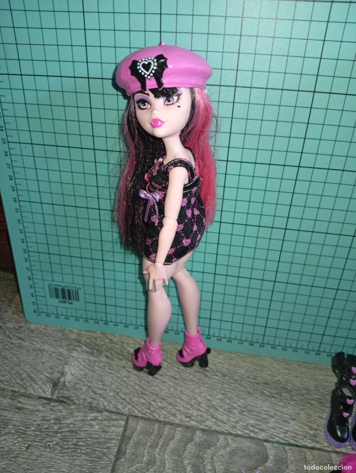 Mu&ntilde;ecas modernas: Mu&ntilde;eca Monster high Draculaura Skulltimate - Foto 9