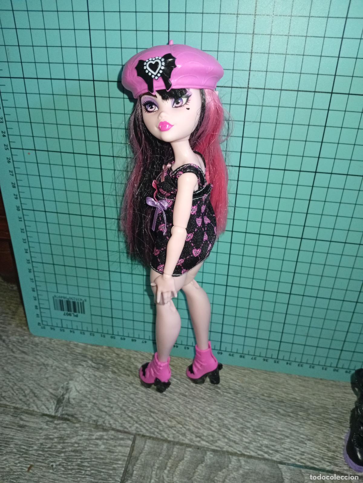 Mu&ntilde;ecas modernas: Mu&ntilde;eca Monster high Draculaura Skulltimate - Foto 10