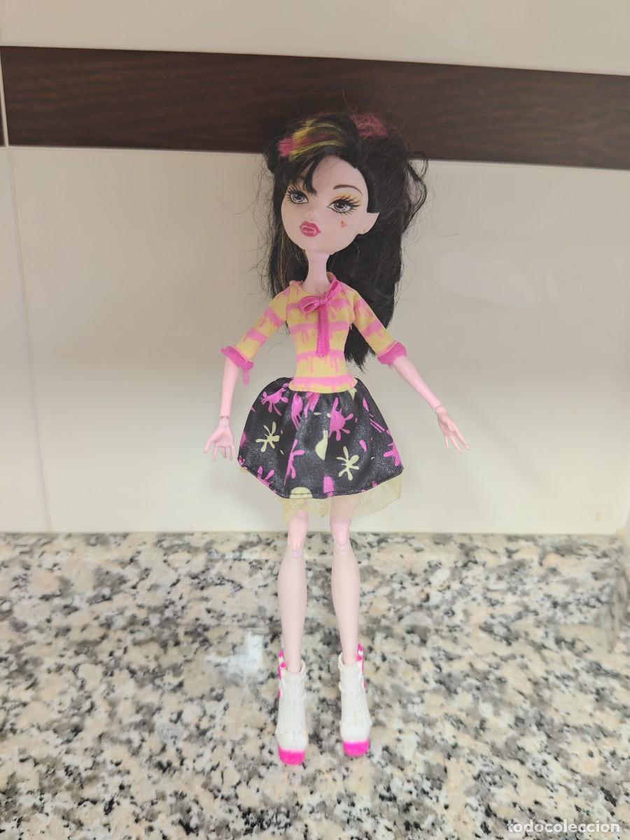 Mu&ntilde;ecas modernas: Monster High Draculaura Art Class - Foto 1
