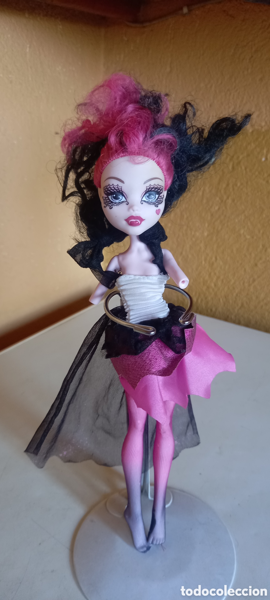 Mu&ntilde;ecas modernas: MU&Ntilde;ECA MONSTER HIGH DRACULAURA 2008 MATTEL - Foto 2
