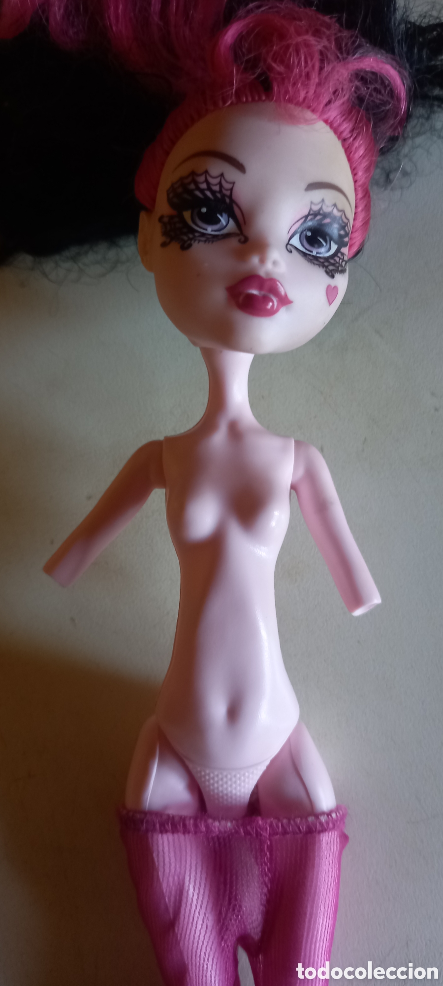 Mu&ntilde;ecas modernas: MU&Ntilde;ECA MONSTER HIGH DRACULAURA 2008 MATTEL - Foto 9