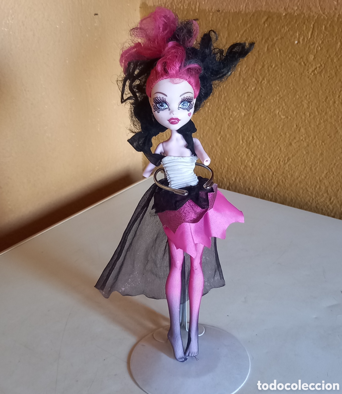Mu&ntilde;ecas modernas: MU&Ntilde;ECA MONSTER HIGH DRACULAURA 2008 MATTEL - Foto 22