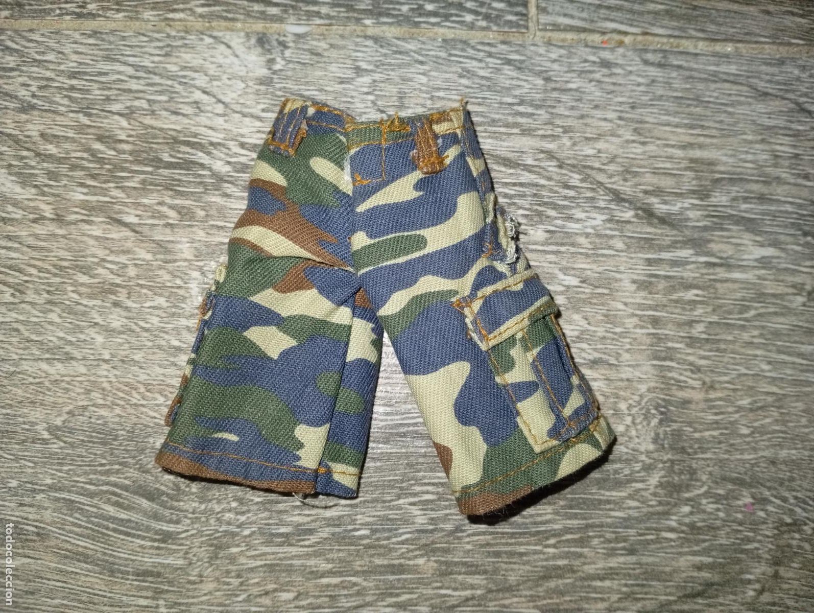 Mu&ntilde;ecas modernas: Pantalon de mu&ntilde;eca Bratz - Foto 1
