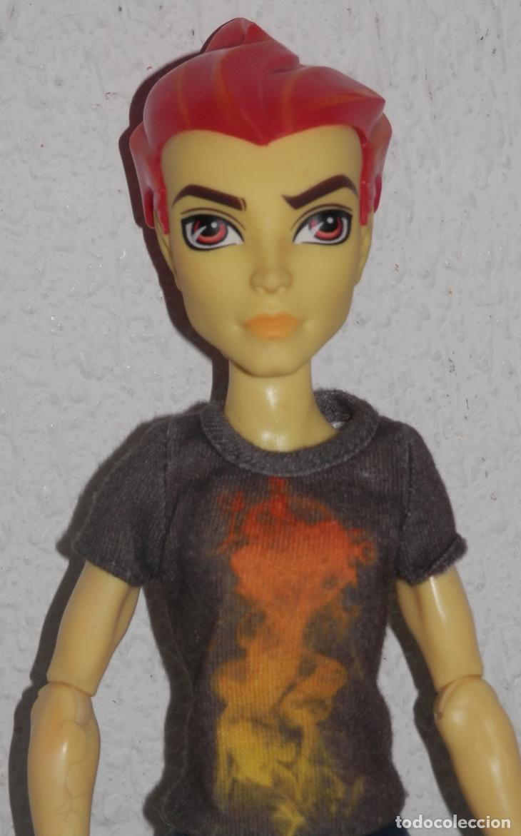 Mu&ntilde;ecas modernas: MU&Ntilde;ECO MONSTER HIGH - MU&Ntilde;ECO HEATH BURNS - Foto 2
