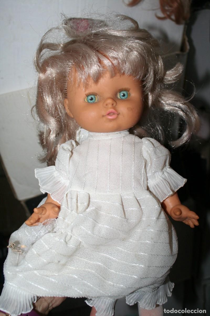 Mu&ntilde;ecas modernas: MU&Ntilde;ECA A PILAS TIPO FAMOSA - Foto 1