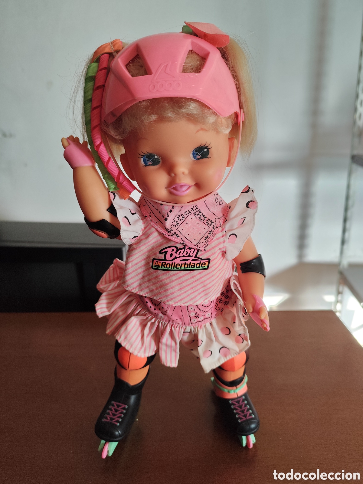 Mu&ntilde;ecas modernas: Mu&ntilde;eca Patinadora moderna - Foto 1