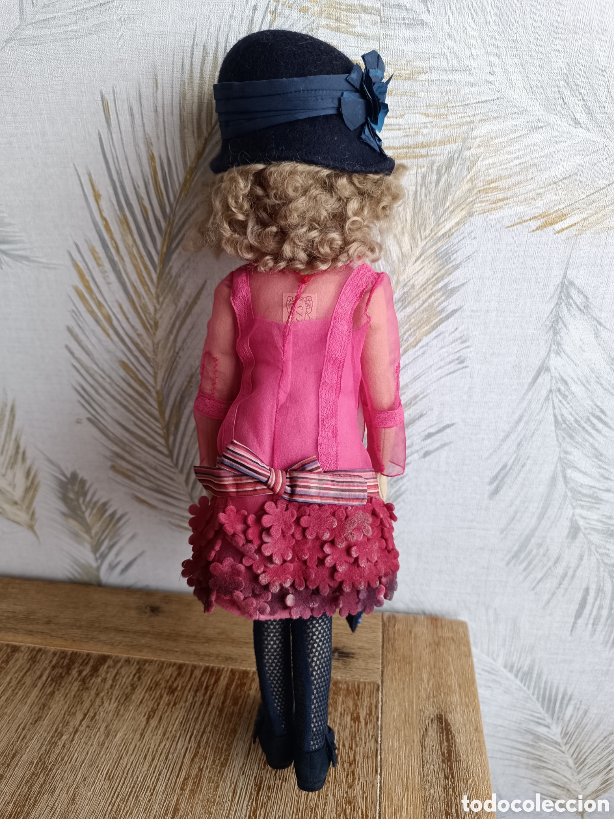 Mu&ntilde;ecas modernas: Mu&ntilde;eca fieltro marca Maggie iacono - Foto 7