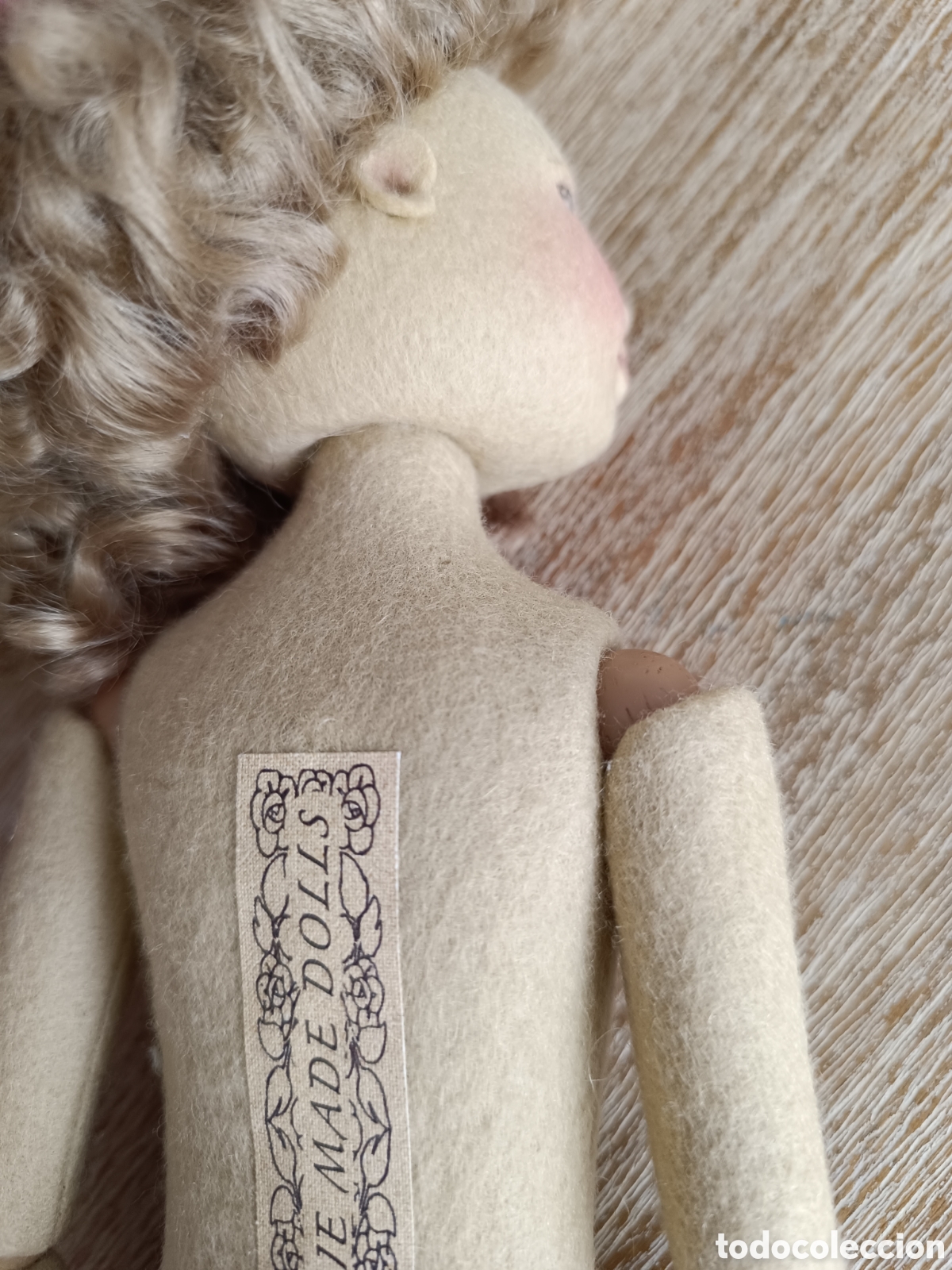 Mu&ntilde;ecas modernas: Mu&ntilde;eca fieltro marca Maggie iacono - Foto 16