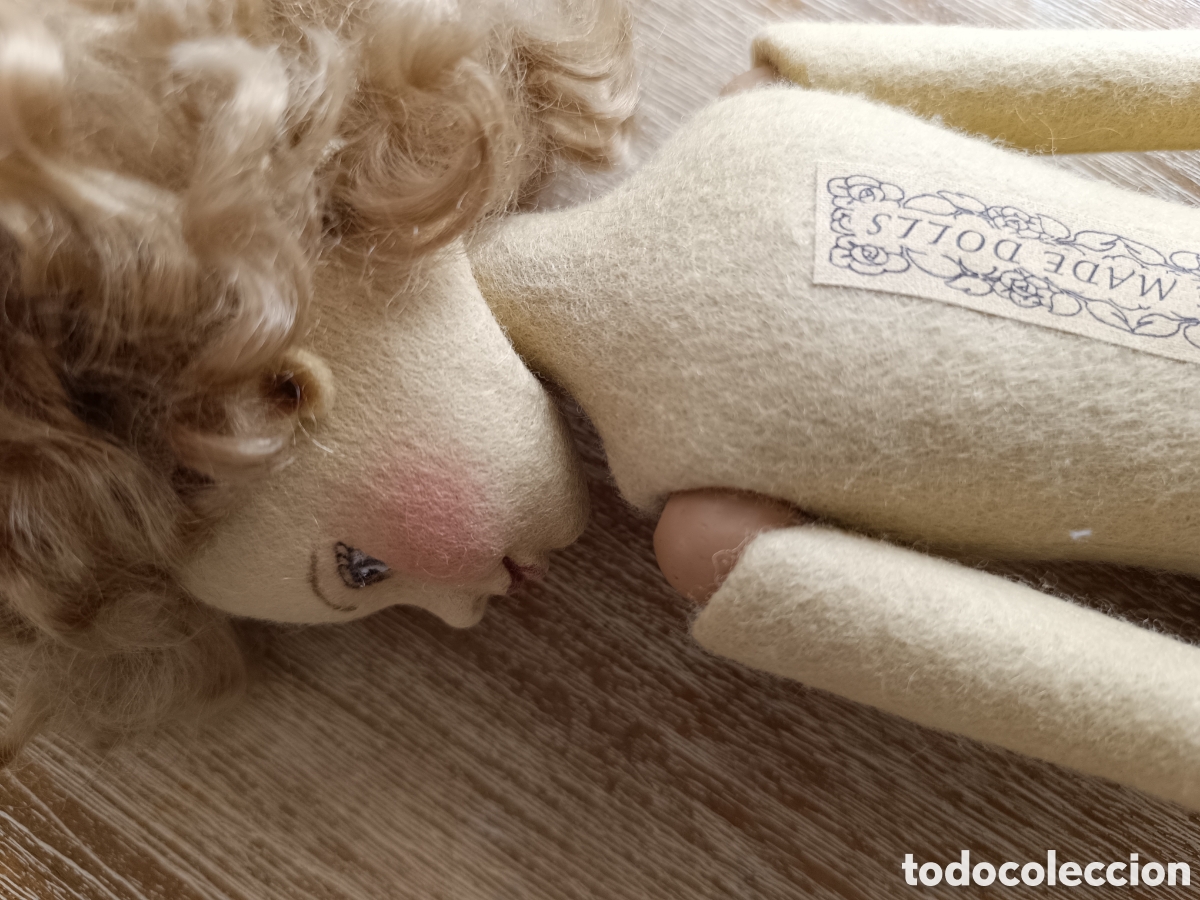 Mu&ntilde;ecas modernas: Mu&ntilde;eca fieltro marca Maggie iacono - Foto 17