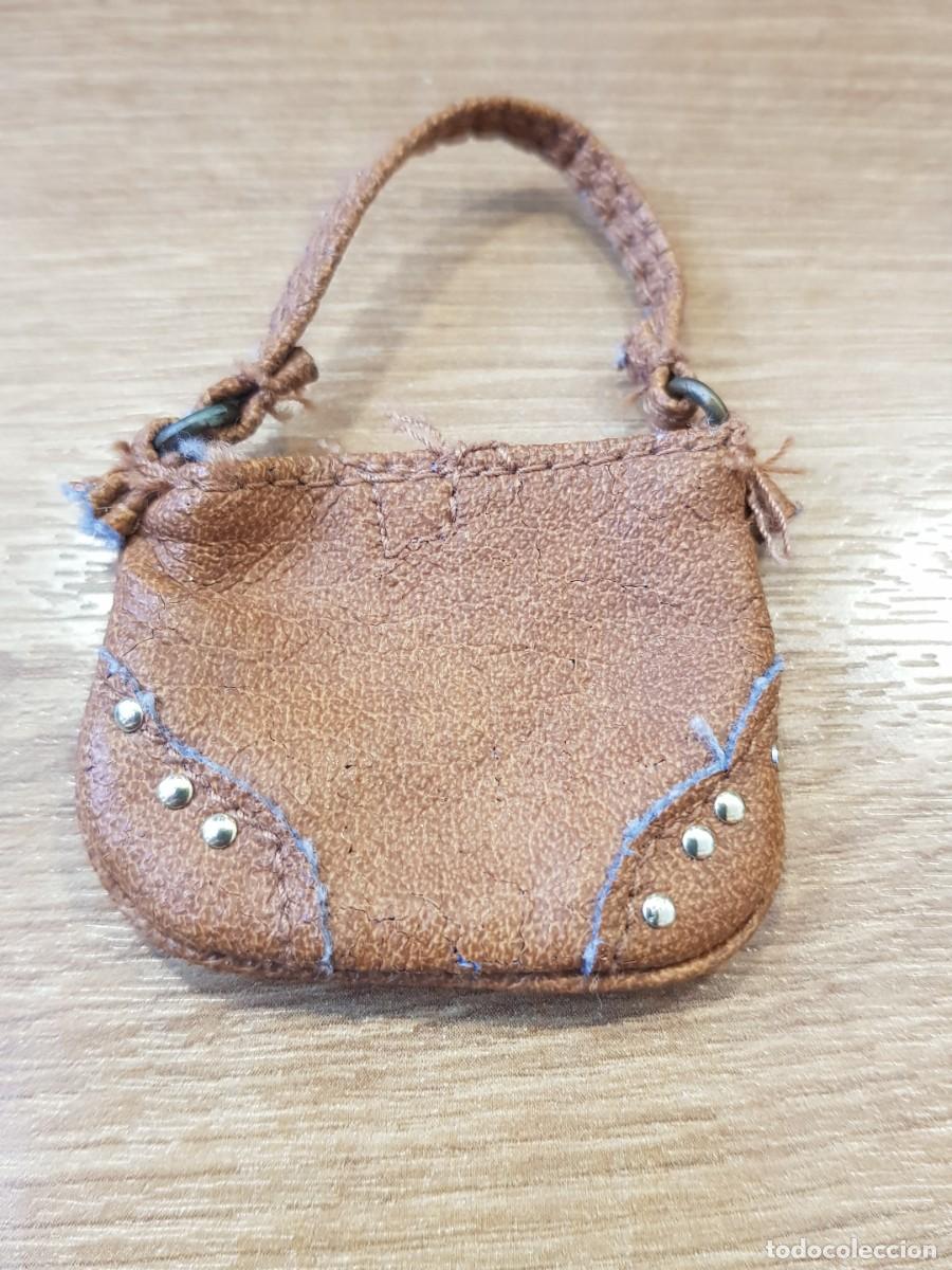 Mu&ntilde;ecas modernas: Bolso para mu&ntilde;eca bratz - Foto 1