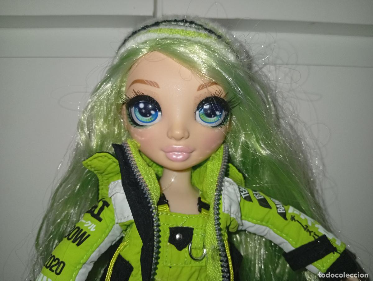 Mu&ntilde;ecas modernas: Mu&ntilde;eca Rainbow high Jade Hunter - Foto 1