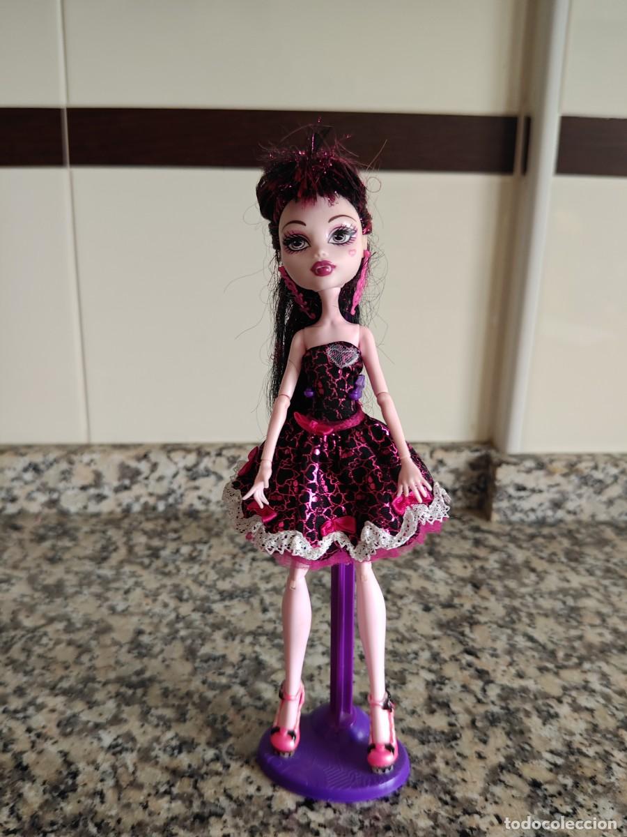 Mu&ntilde;ecas modernas: Monster High Draculaura 1600 - Foto 1
