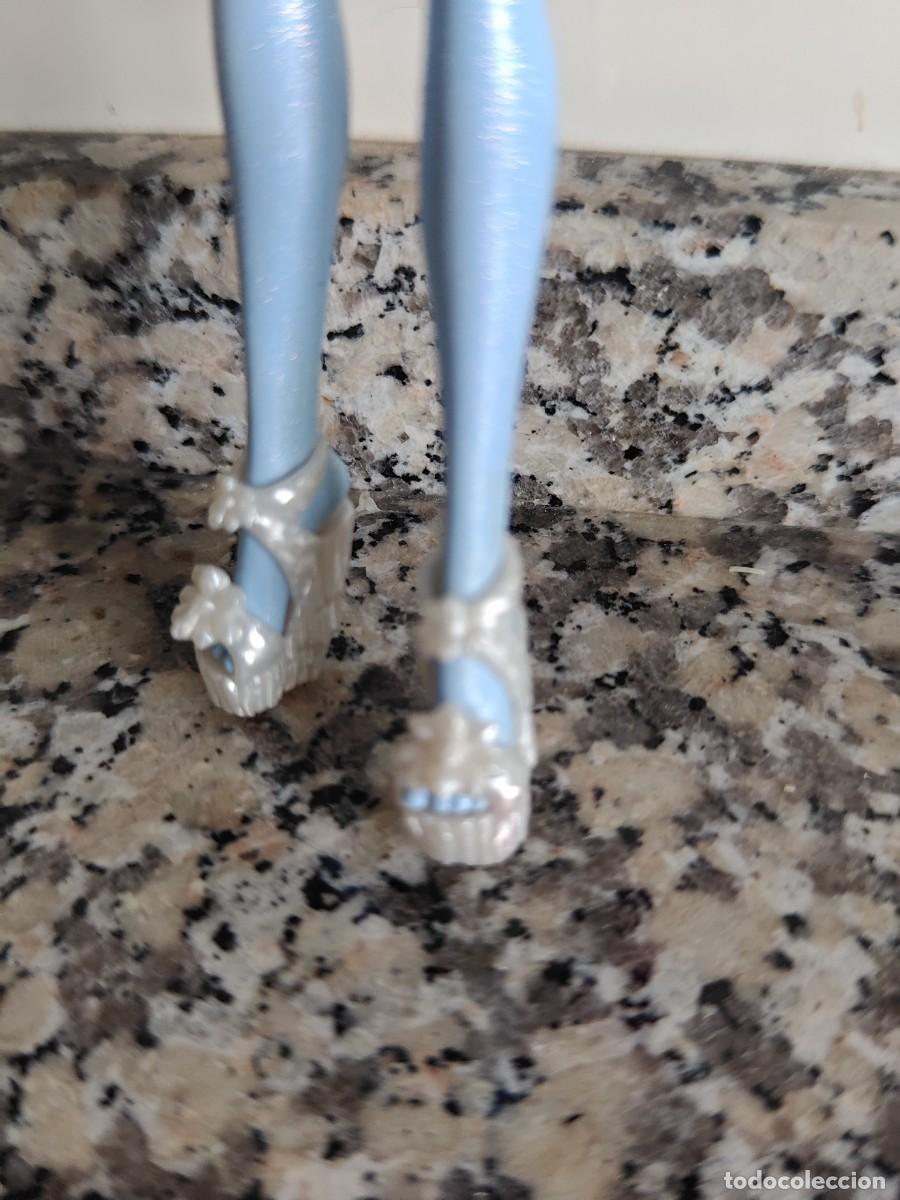 Mu&ntilde;ecas modernas: Monster High Abbey Bominable - Foto 4
