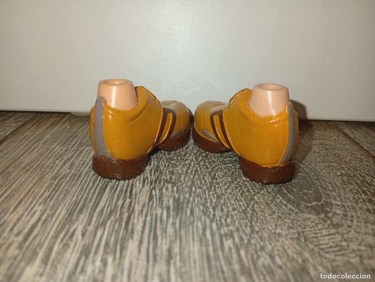 Mu&ntilde;ecas modernas: Zapatos de mu&ntilde;eco Bratz - Foto 2