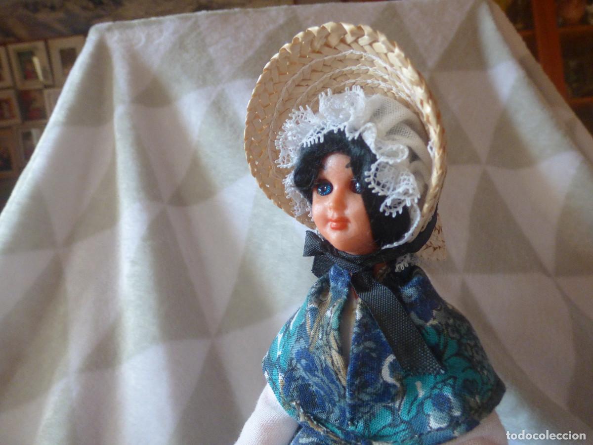 Mu&ntilde;ecas modernas: Mu&ntilde;eca con traje regional,de Provence. - Foto 8
