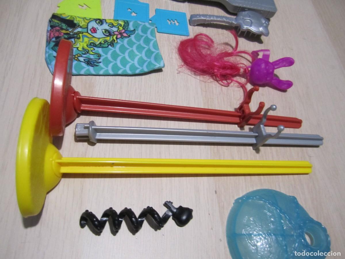Mu&ntilde;ecas modernas: accesorios varios mu&ntilde;ecas monster high - Foto 3