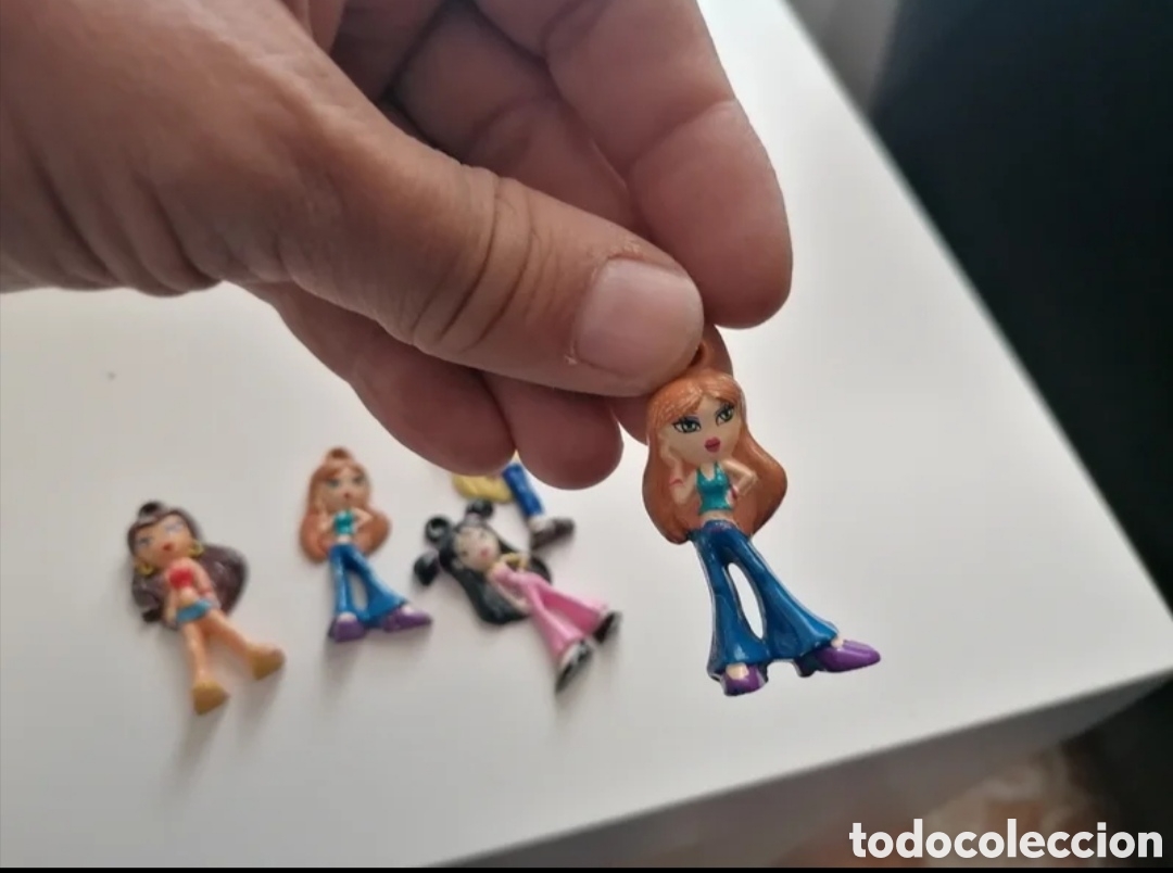 Mu&ntilde;ecas modernas: Conjunto de 5 miini mu&ntilde;ecas Bratz. - Foto 7