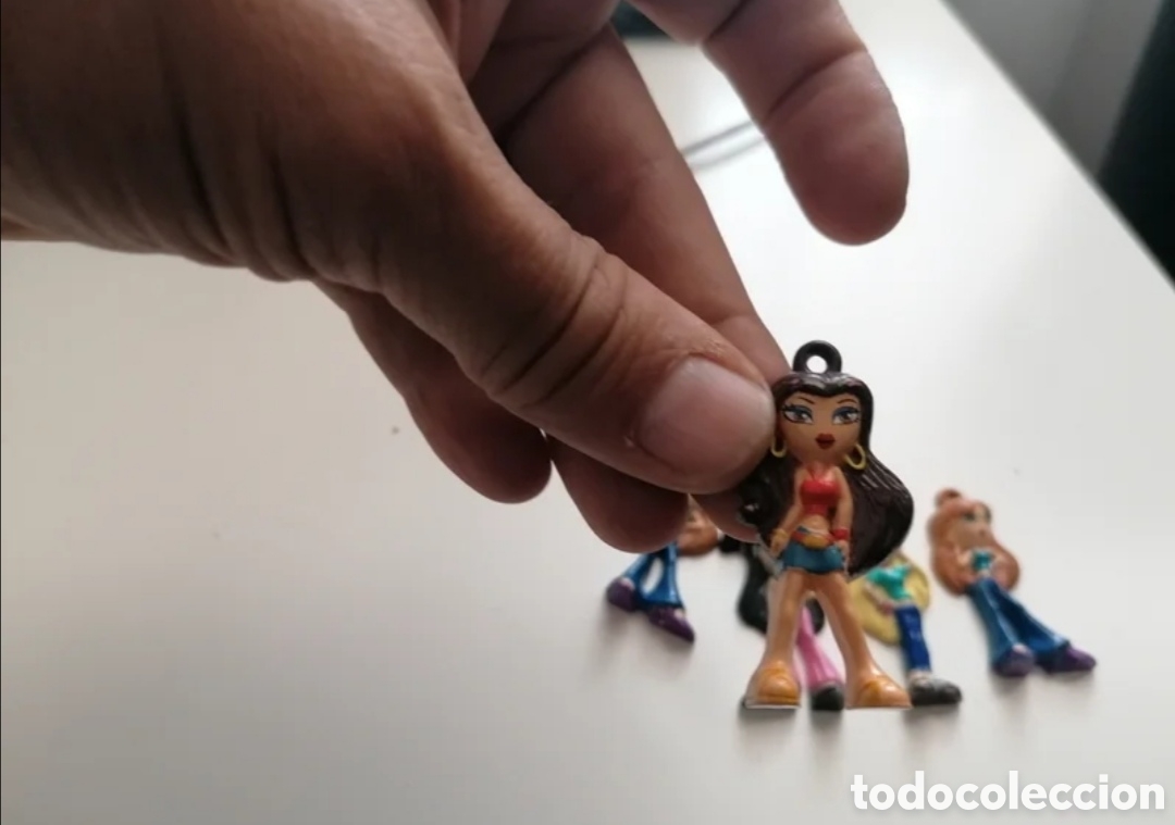 Mu&ntilde;ecas modernas: Conjunto de 5 miini mu&ntilde;ecas Bratz. - Foto 8