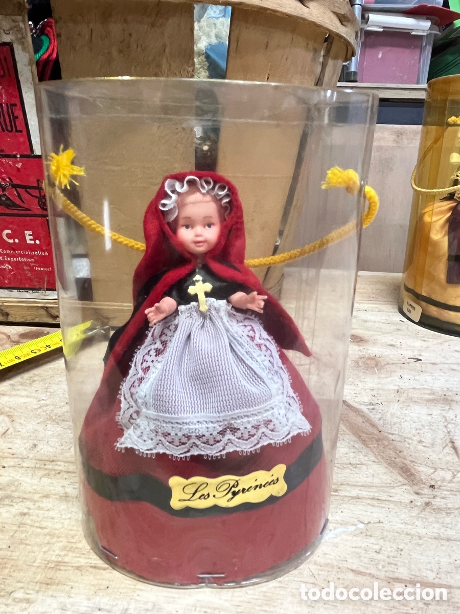 Mu&ntilde;ecas modernas: Mu&ntilde;eca antigua de colecci&oacute;n Les Pyrenees - Foto 1