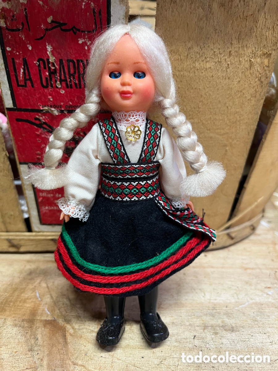 Mu&ntilde;ecas modernas: Mu&ntilde;eca antigua de colecci&oacute;n Noruega - Foto 1