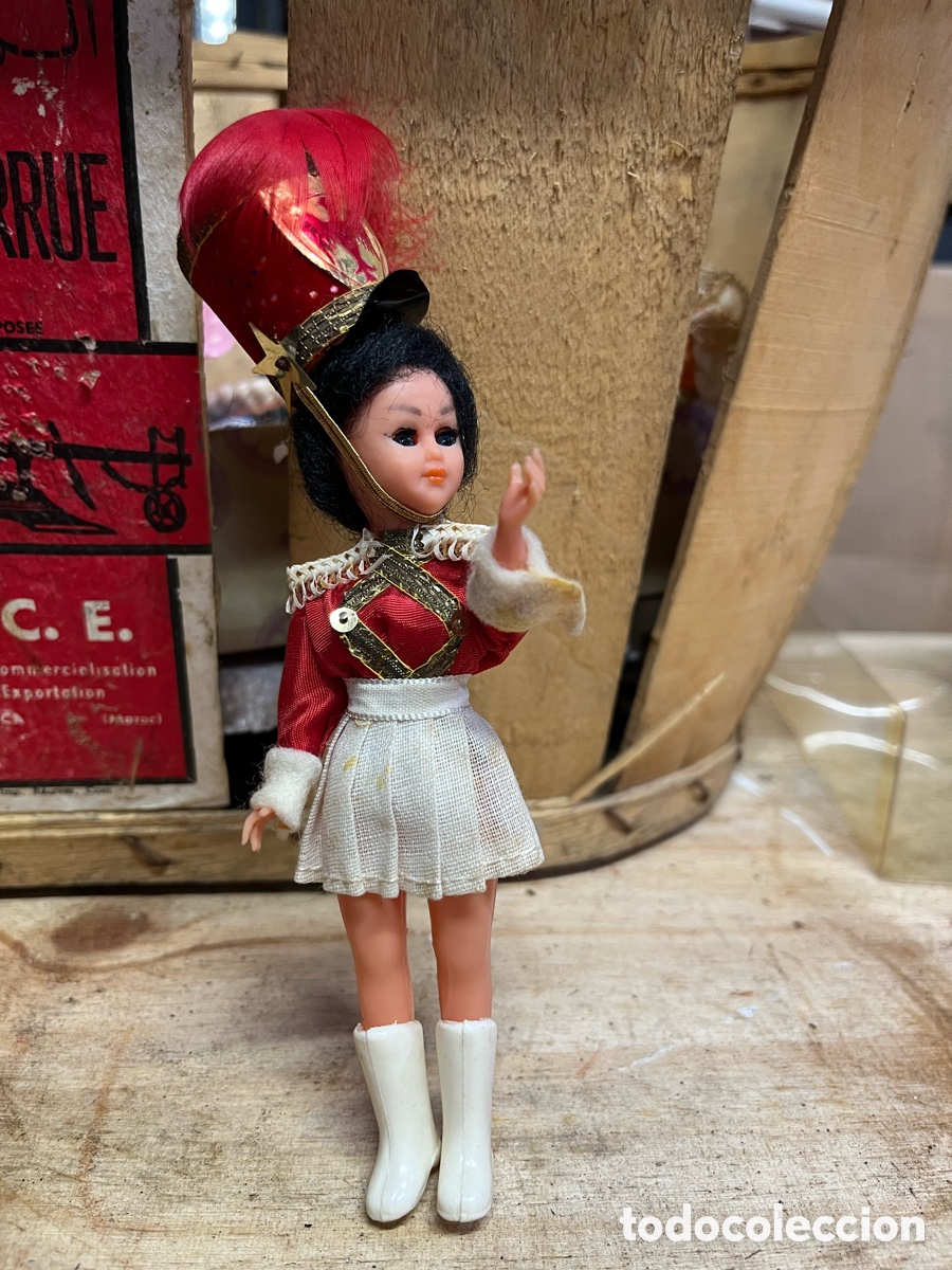 Mu&ntilde;ecas modernas: Mu&ntilde;eca antigua de colecci&oacute;n majorette - Foto 1