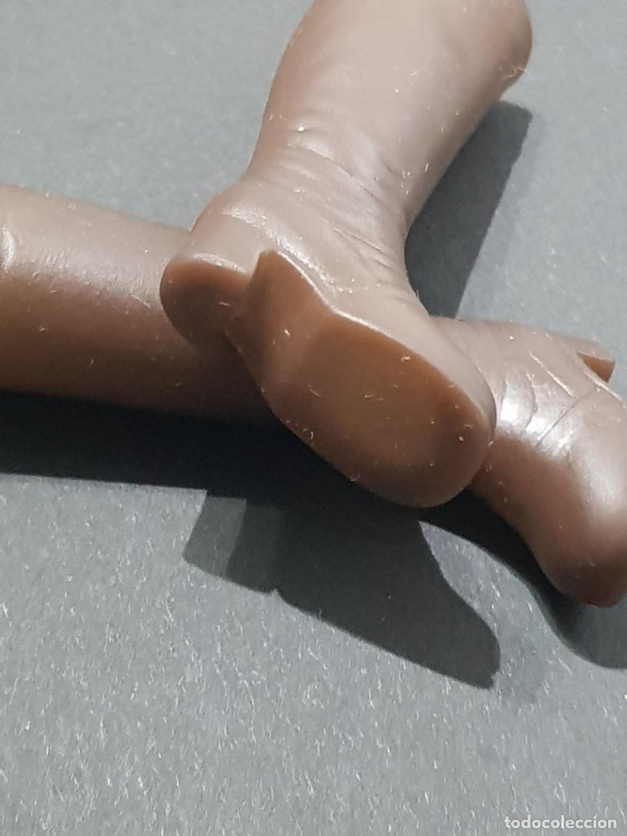 Mu&ntilde;ecas modernas: Botas marron oscuro Sindy vintage - Foto 2