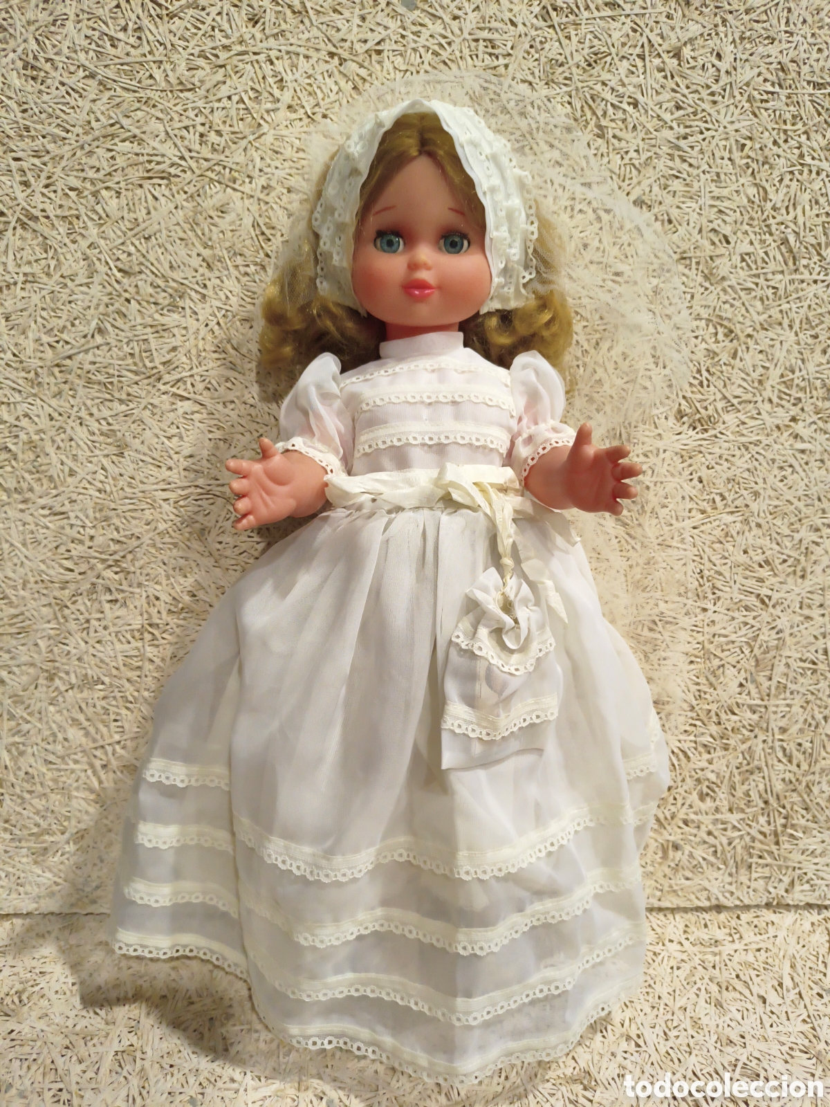 Mu&ntilde;ecas modernas: Mu&ntilde;eca de comuni&oacute;n a identificar - Foto 1