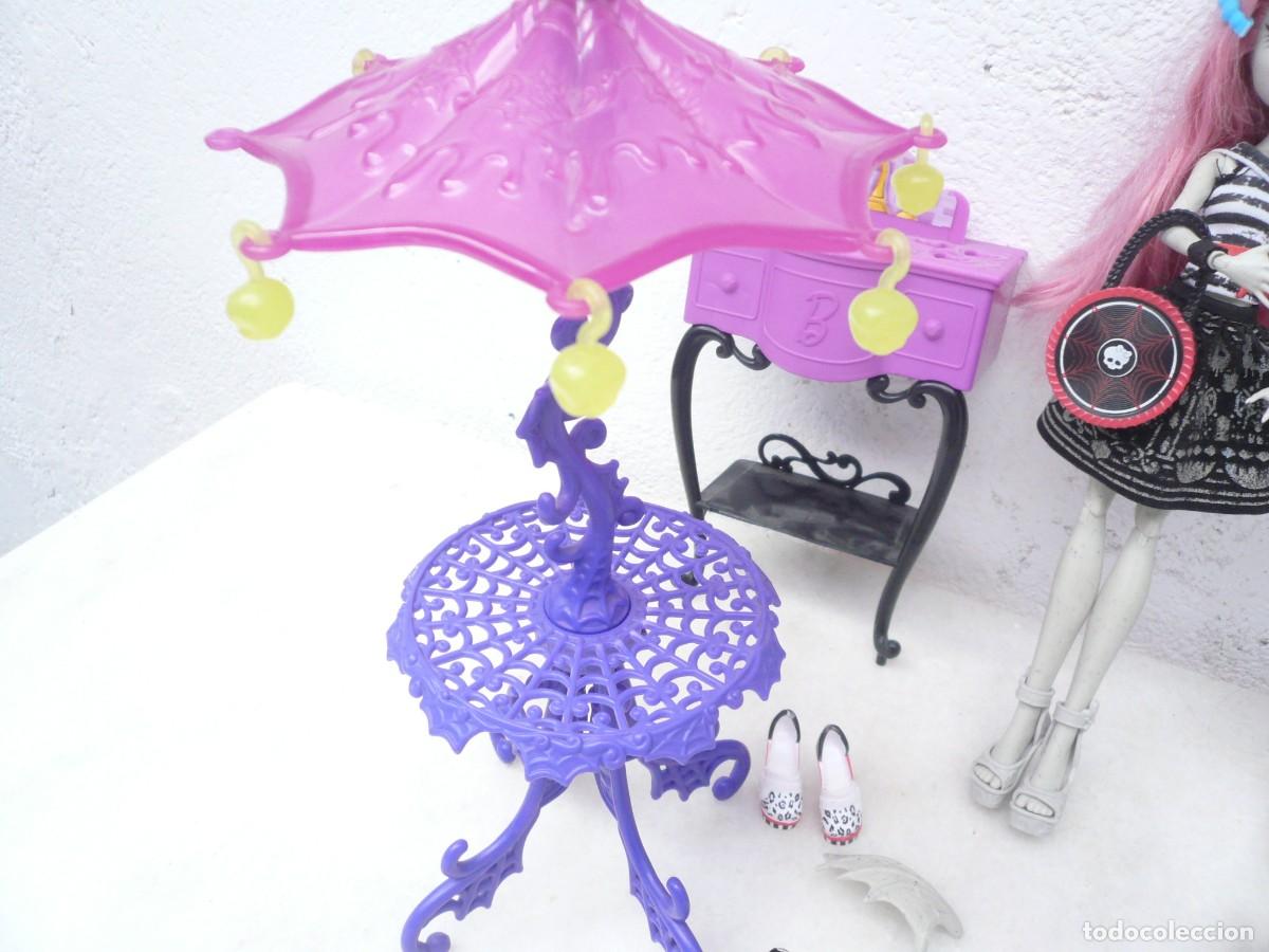 Mu&ntilde;ecas modernas: LOTE DOS MU&Ntilde;ECAS MONSTER MATTEL, MUEBLES Y COMPLEMENTOS - Foto 8